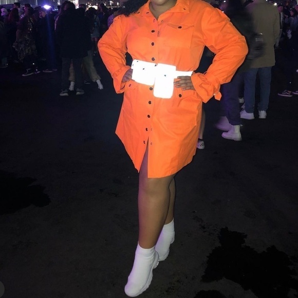 ELOQUII 14/16 Priscilla Ono x ELOQUII Belted Cargo Dress - Picture 13 of 15